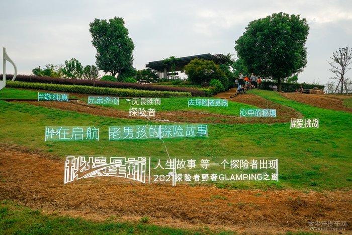 逃离黑砖房间